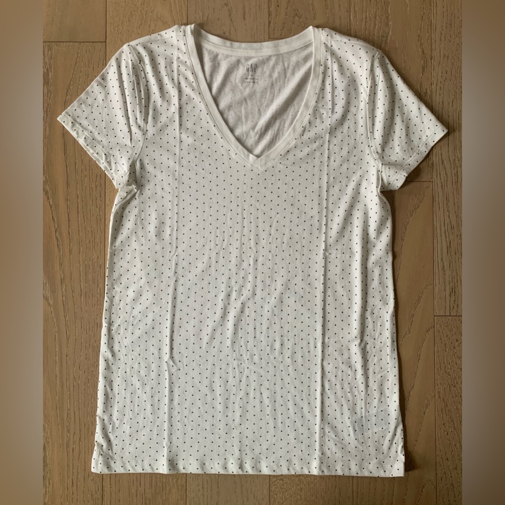GAP Favorite Tee V-Neck